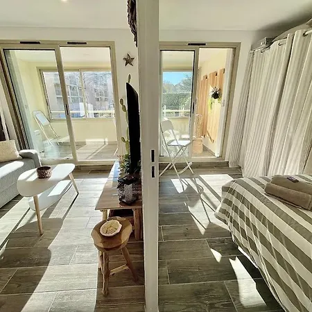 Daire Perle Du Sud Avec Parking Prive, Piscine Ete Dans Calme Sainte-Maxime