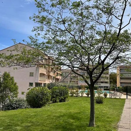 Apartment Perle Du Sud Avec Parking Prive, Piscine Ete Dans Calme