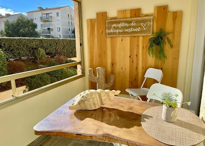 아파트 Perle Du Sud Avec Parking Prive, Piscine Ete Dans Calme 생트막시메