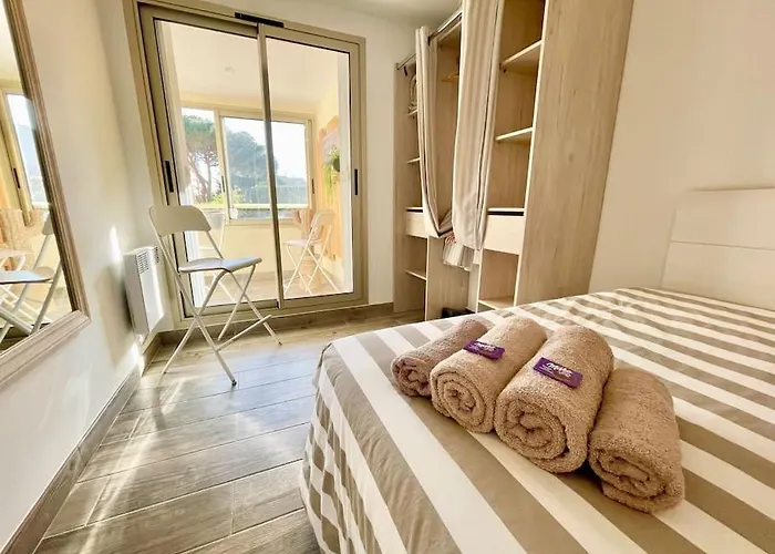 Perle Du Sud Avec Parking Prive, Piscine Ete Dans Calme