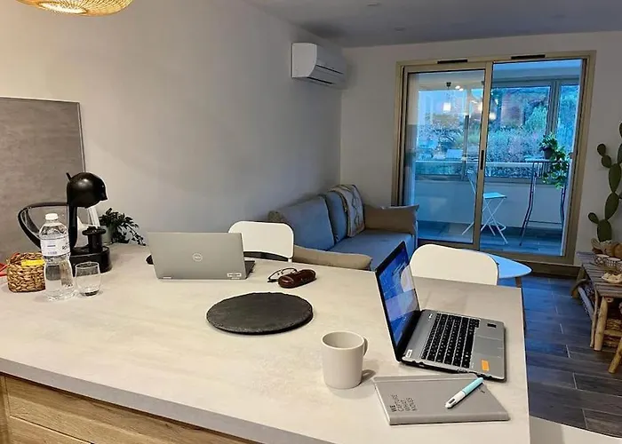 아파트 Perle Du Sud Avec Parking Prive, Piscine Ete Dans Calme 생트막시메