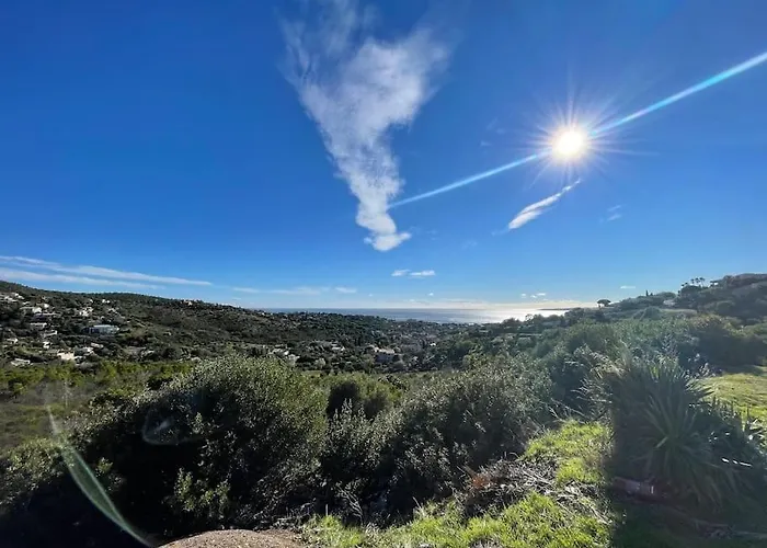 Perle Du Sud Avec Parking Prive, Piscine Ete Dans Calme 아파트